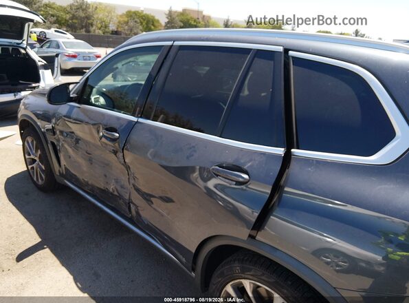 5UXTA6C06M9D54472 2021 BMW X5 Серый Вид задней части салона