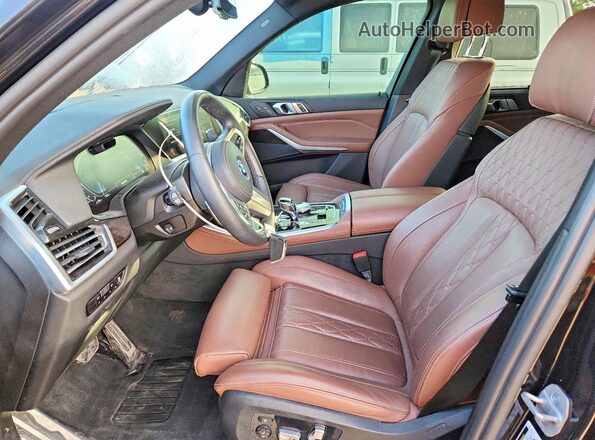 5UXTA6C06P9R03038 2023 BMW X5 Black Սալոնի դիմացի տեսք