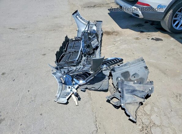 5UXTA6C07N9J40007 2022 BMW X5 White Engine compartment view
