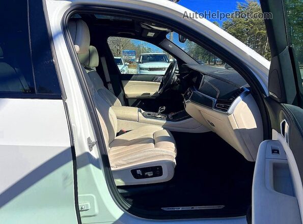 5UXTA6C08M9D84086 2021 BMW X5 White Вид спереду