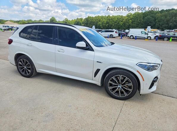 5UXTA6C09N9M26537 2022 BMW X5 Белый Передняя правая четверть
