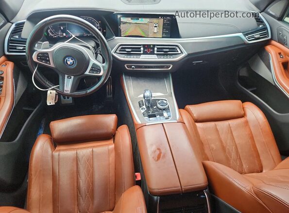 5UXTA6C09N9M26537 2022 BMW X5 Белый Вид панели приборов
