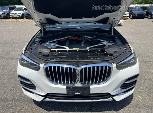 5UXTA6C0XP9P28423 2023 BMW X5 White წინა პანელის ხედი