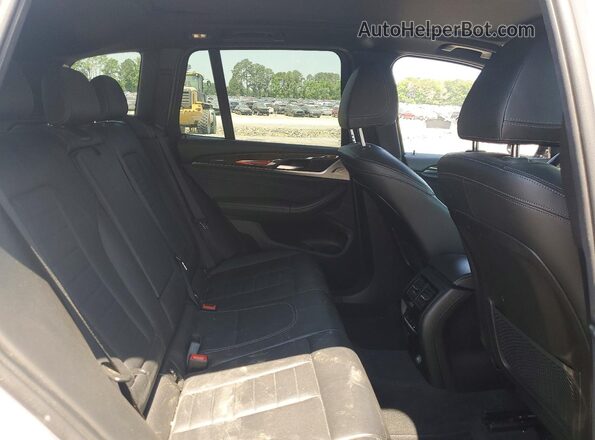 5UXTR7C50KLF30426 2019 BMW X3 Silver უკანა სალონის ხედი