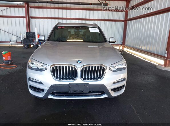 5UXTR7C51KLR51147 2019 BMW X3 Silver უკანა სალონის ხედი
