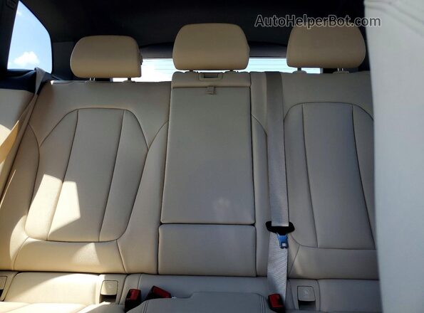 5UXTR7C53KLE94912 2019 BMW X3 Burgundy უკანა სავარძლების ხედი