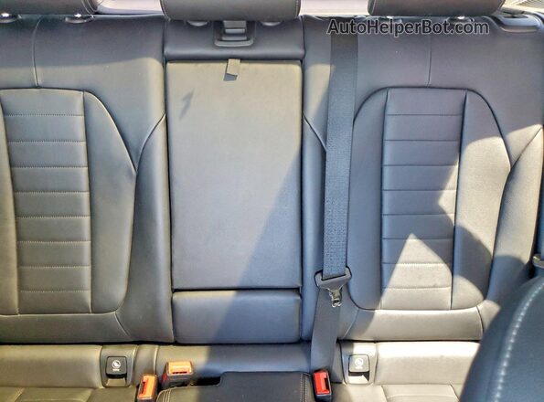5UXTR7C53KLE97941 2019 BMW X3 White უკანა სავარძლების ხედი