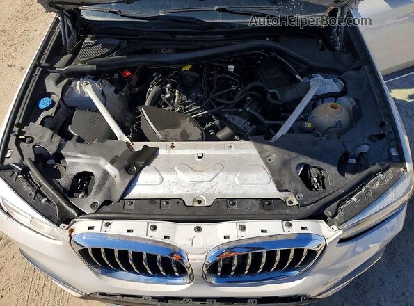 5UXTR7C54KLF29098 2019 BMW X3 White Widok komory silnika