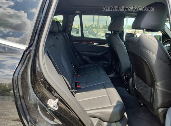 5UXTR7C54KLF29585 2019 BMW X3 Black უკანა სალონის ხედი