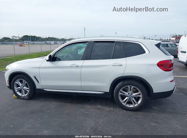 5UXTR7C54KLR50543 2019 BMW X3 White Vista interior de 360 grados