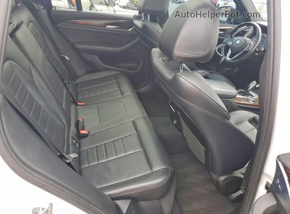 5UXTR7C55KLE96371 2019 BMW X3 White Rear interior view