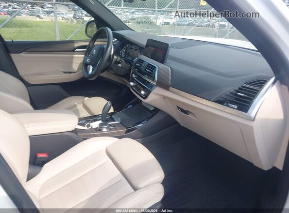 5UXTR7C56KLF32505 2019 BMW X3 White Вид салону спереду