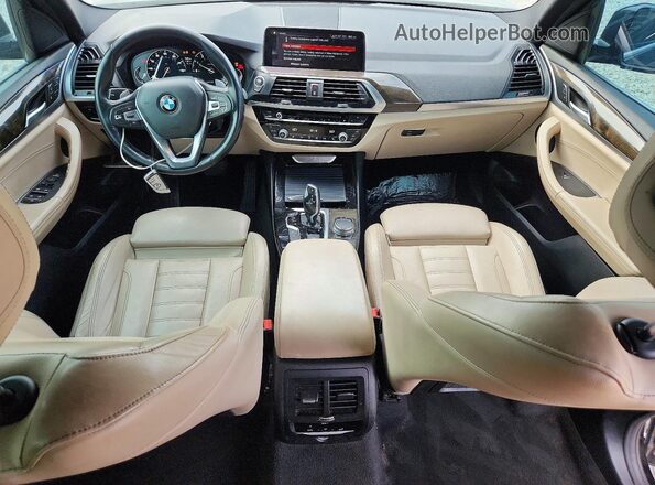 5UXTR7C58KLF37799 2019 BMW X3 Black Вид панелі приладів