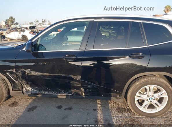 5UXTR7C58KLR44826 2019 BMW X3 Black Widok wnętrza 360 stopni