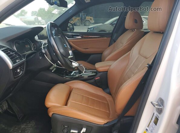 5UXTR7C59KLE93750 2019 BMW X3 White Widok wnętrza z przodu