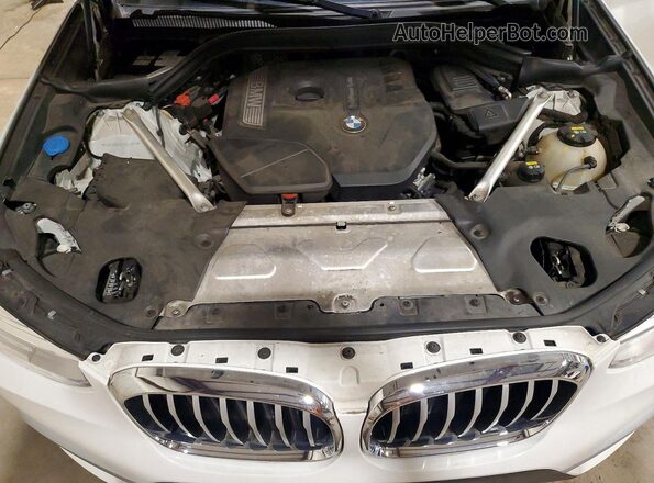 5UXTR9C50JLC81801 2018 BMW X3 White Widok komory silnika