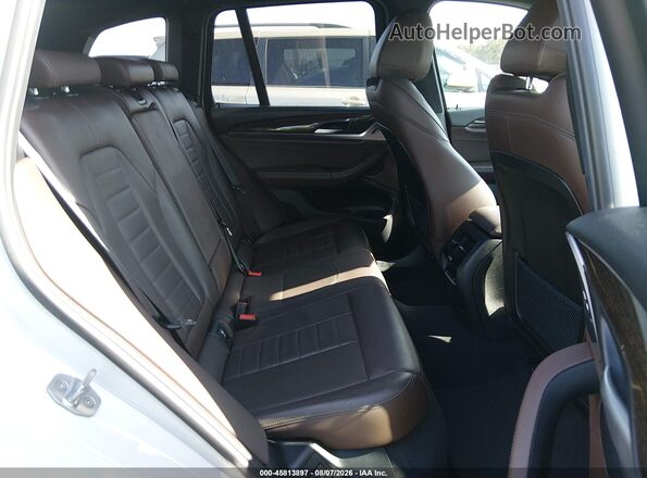 5UXTR9C50JLD63091 2018 BMW X3 White Widok naklejki z numerem VIN