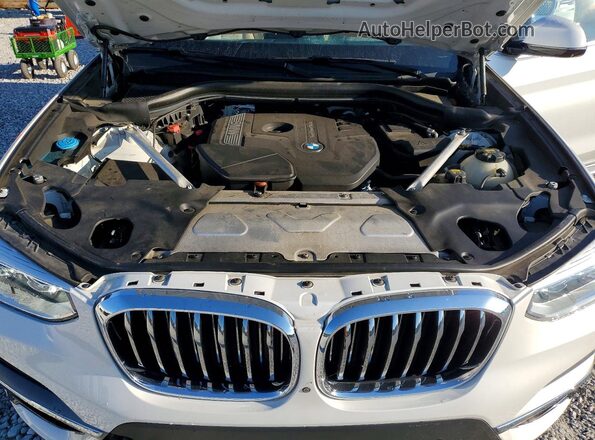 5UXTR9C53JLC75569 2018 BMW X3 White Շարժիչի բաժամունքի տեսք