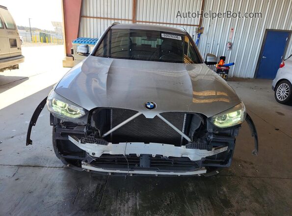 5UXTR9C53JLD73260 2018 BMW X3 Silver Widok z przodu