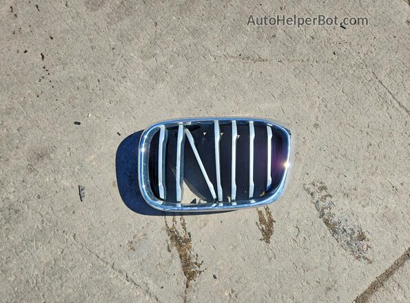 5UXTR9C53KLP95575 2019 BMW X3 Blue Vista de la etiqueta del VIN