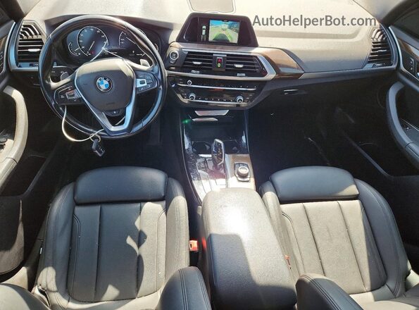 5UXTR9C54KLD98735 2019 BMW X3 Синий Вид панели приборов