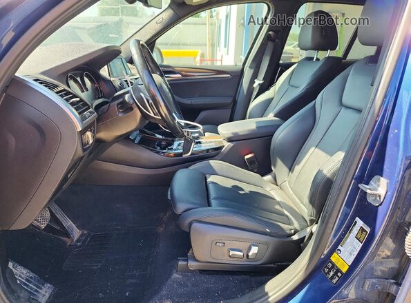 5UXTR9C54KLD98735 2019 BMW X3 Синий Вид салона спереди
