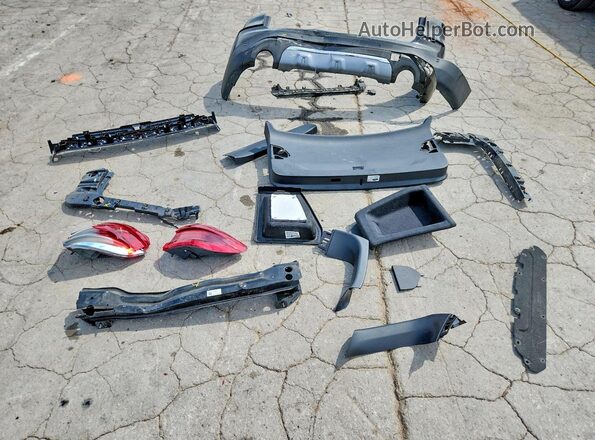 5UXTR9C55JLC81230 2018 BMW X3 Black Widok naklejki z numerem VIN