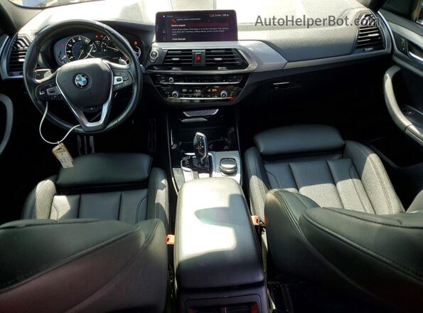 5UXTR9C55JLD63751 2018 BMW X3 Blue Vista del salpicadero