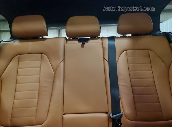 5UXTR9C55KLD96024 2019 BMW X3 White Հետևի նստատեղերի տեսք