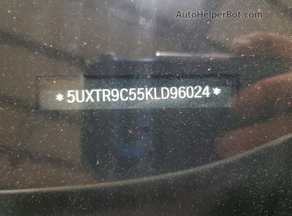 5UXTR9C55KLD96024 2019 BMW X3 White Սալոնի 360 աստիճան տեսք