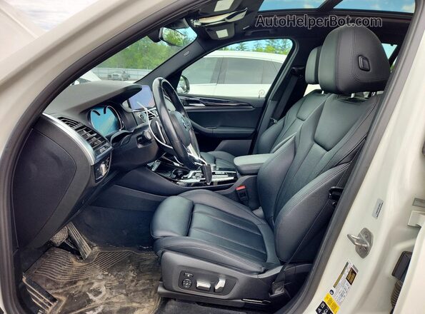 5UXTR9C55KLP92824 2019 BMW X3 White Vista interior delantera