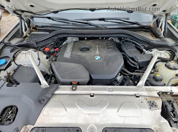 5UXTR9C55KLP92824 2019 BMW X3 White Vista del compartimento del motor