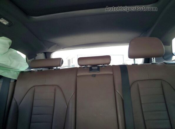 5UXTR9C56JLC72603 2018 BMW X3 White Вид задніх сидінь