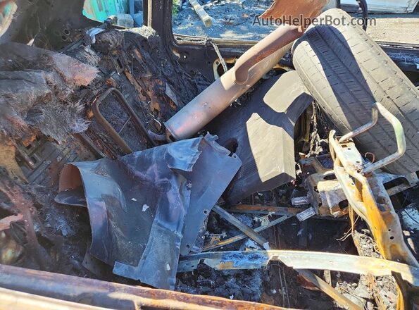 5UXTR9C56JLC80362 2018 BMW X3 Burn Rear interior view