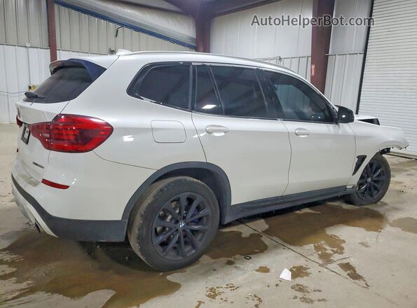 5UXTR9C56JLD67811 2018 BMW X3 White Trasero derecho