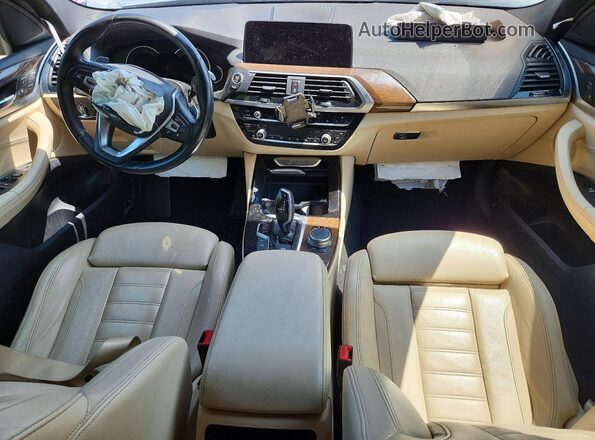 5UXTR9C56KLR03686 2019 BMW X3 Silver Առջևի վահանակի տեսք