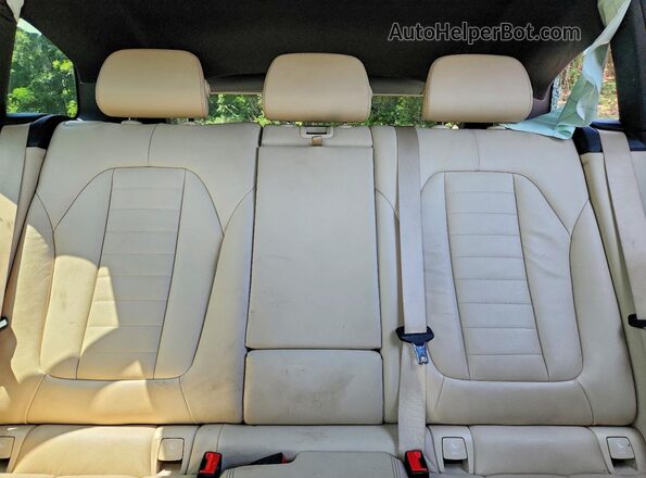 5UXTR9C56KLR03686 2019 BMW X3 Silver Հետևի նստատեղերի տեսք