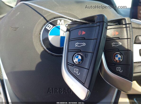 5UXTR9C57JLC80676 2018 BMW X3 White Widok deski rozdzielczej