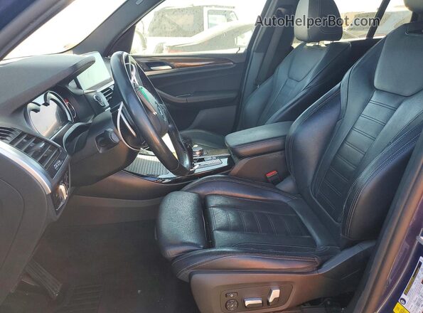 5UXTR9C58JLC81609 2018 BMW X3 Синий Вид салона спереди