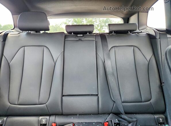 5UXTR9C58JLD57037 2018 BMW X3 Black Vista de los asientos traseros