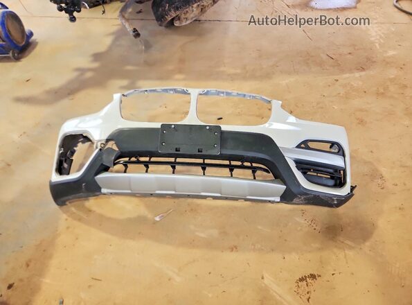 5UXTR9C58JLD62545 2018 BMW X3 White Вид наклейки з VIN-кодом