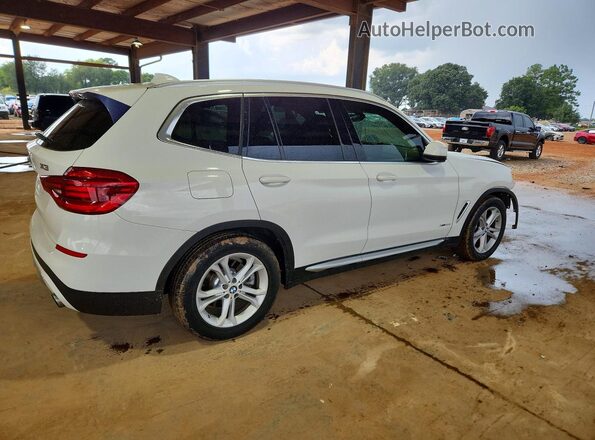 5UXTR9C58JLD62545 2018 BMW X3 White Задня права чверть