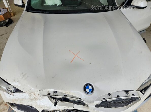 5UXTR9C58JLD66420 2018 BMW X3 White Widok wnętrza z tyłu