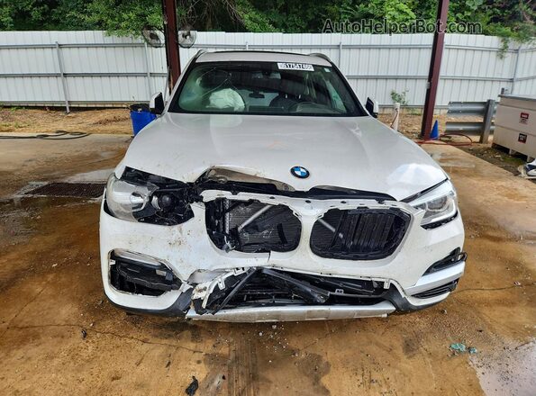 5UXTR9C58JLD66420 2018 BMW X3 White Widok z przodu