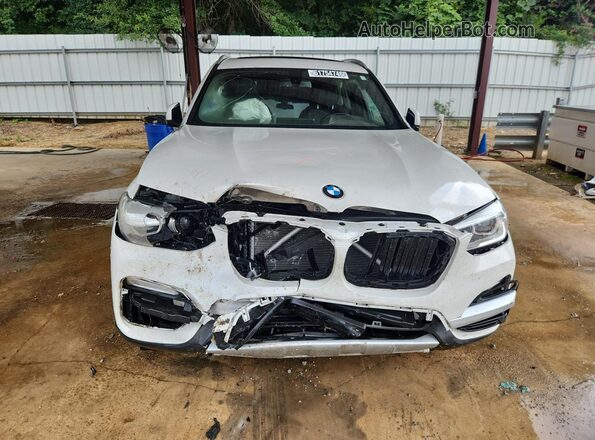 5UXTR9C58JLD66420 2018 BMW X3 White Widok wnętrza 360 stopni