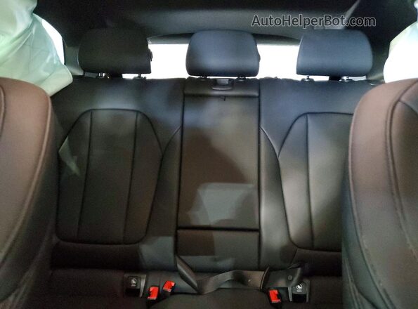 5UXTR9C58KLP82322 2019 BMW X3 Black უკანა სავარძლების ხედი
