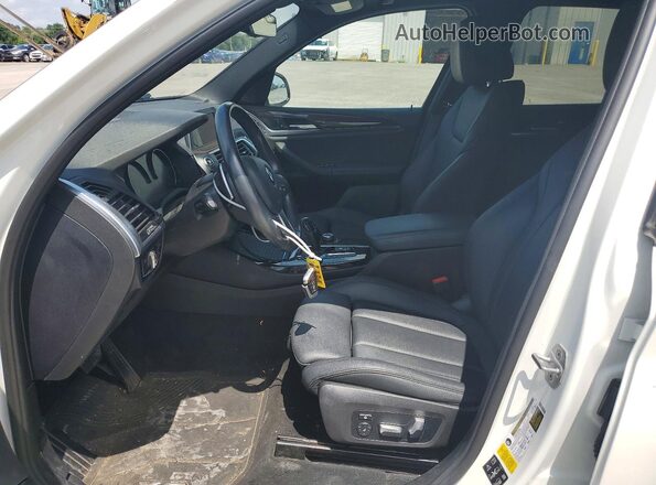5UXTR9C58KLR05049 2019 BMW X3 White Вид салону спереду
