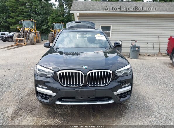 5UXTR9C59JLD63395 2018 BMW X3 Black Widok wnętrza z tyłu