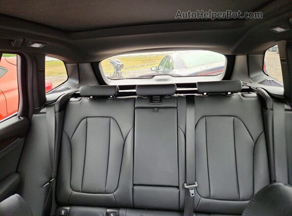 5UXTR9C59KLD94423 2019 BMW X3 Black Widok tylnych siedzeń