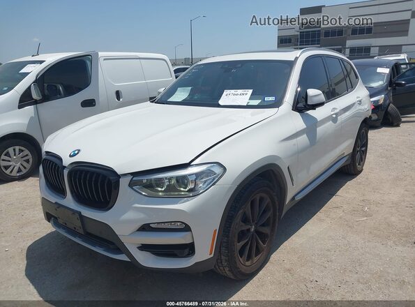5UXTR9C59KLR07070 2019 BMW X3 White Առջևի ձախ երեք քառորդ տեսարան